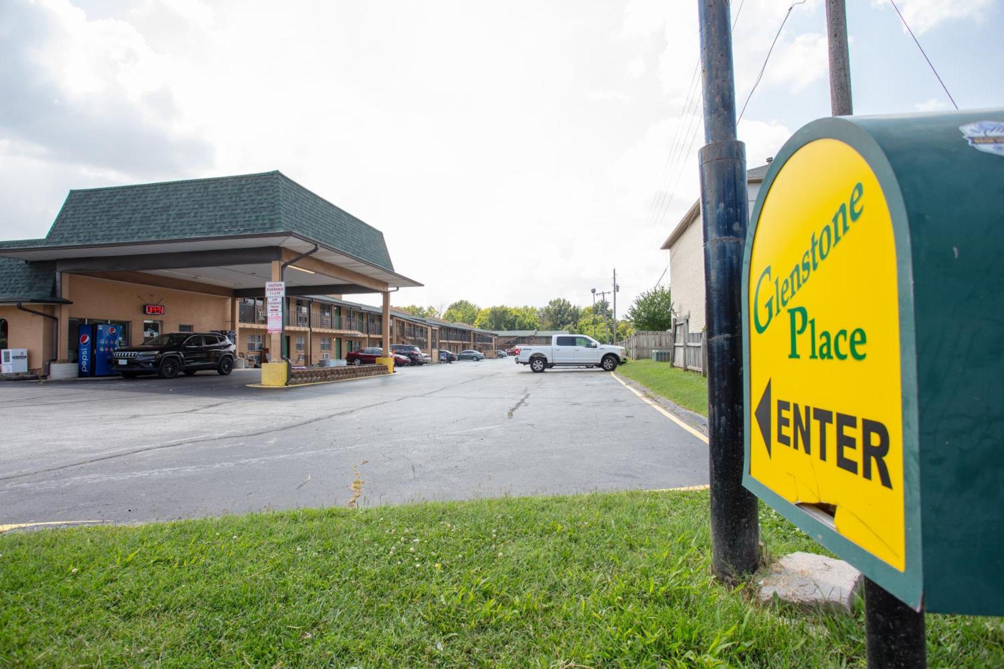Glenstone Place Extended Stay Motel Springfield Exteriér fotografie